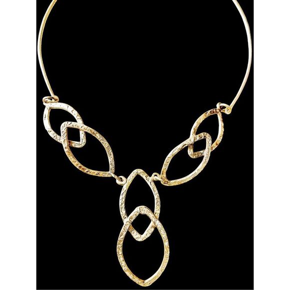 Silver Artisan Made Handcrafted Boho Silver Geometric Necklace - Picture 4 of 10